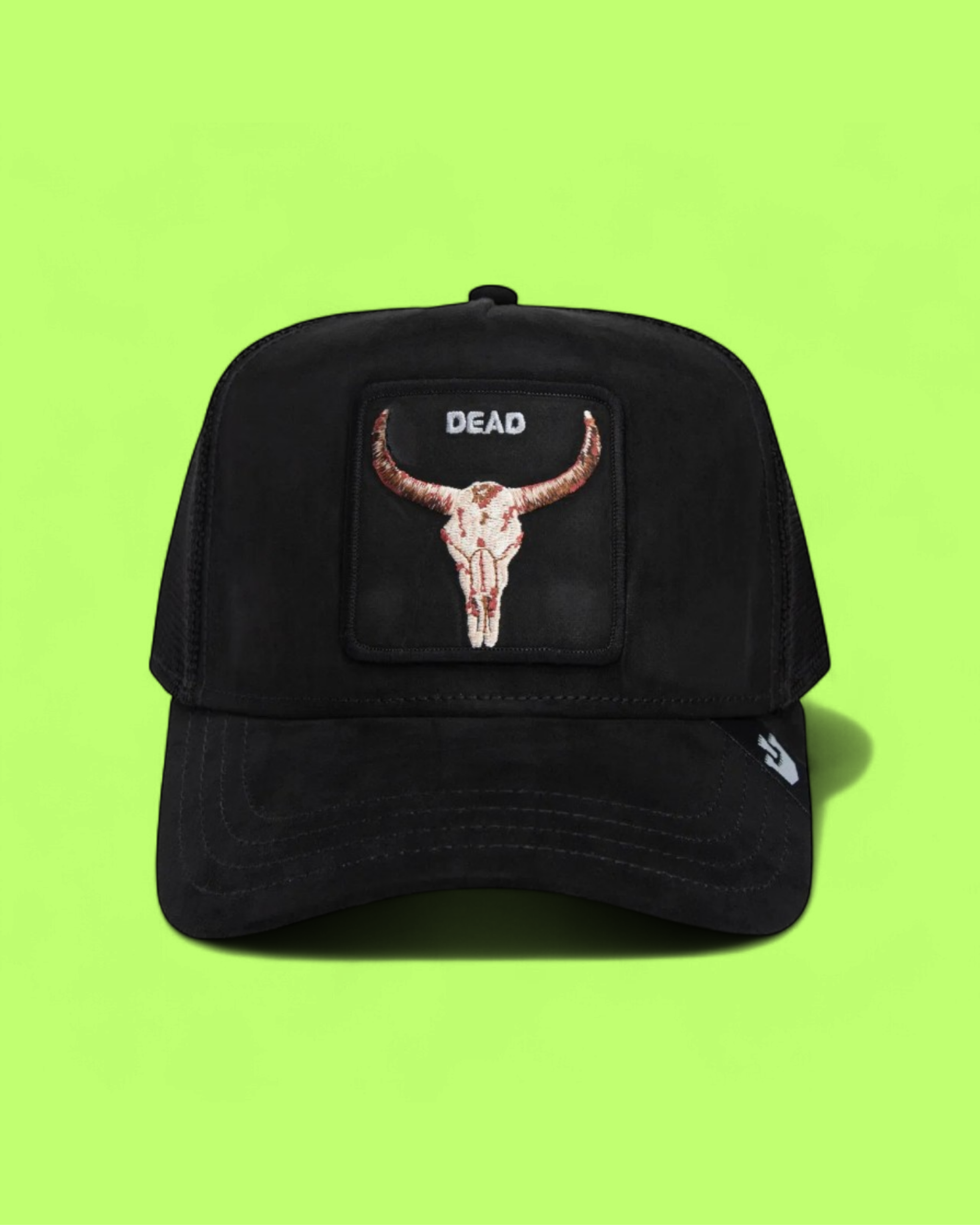 DEAD SKULL PATCH BLACK TRUCKER HAT WITH DARK WESTERN STYLE