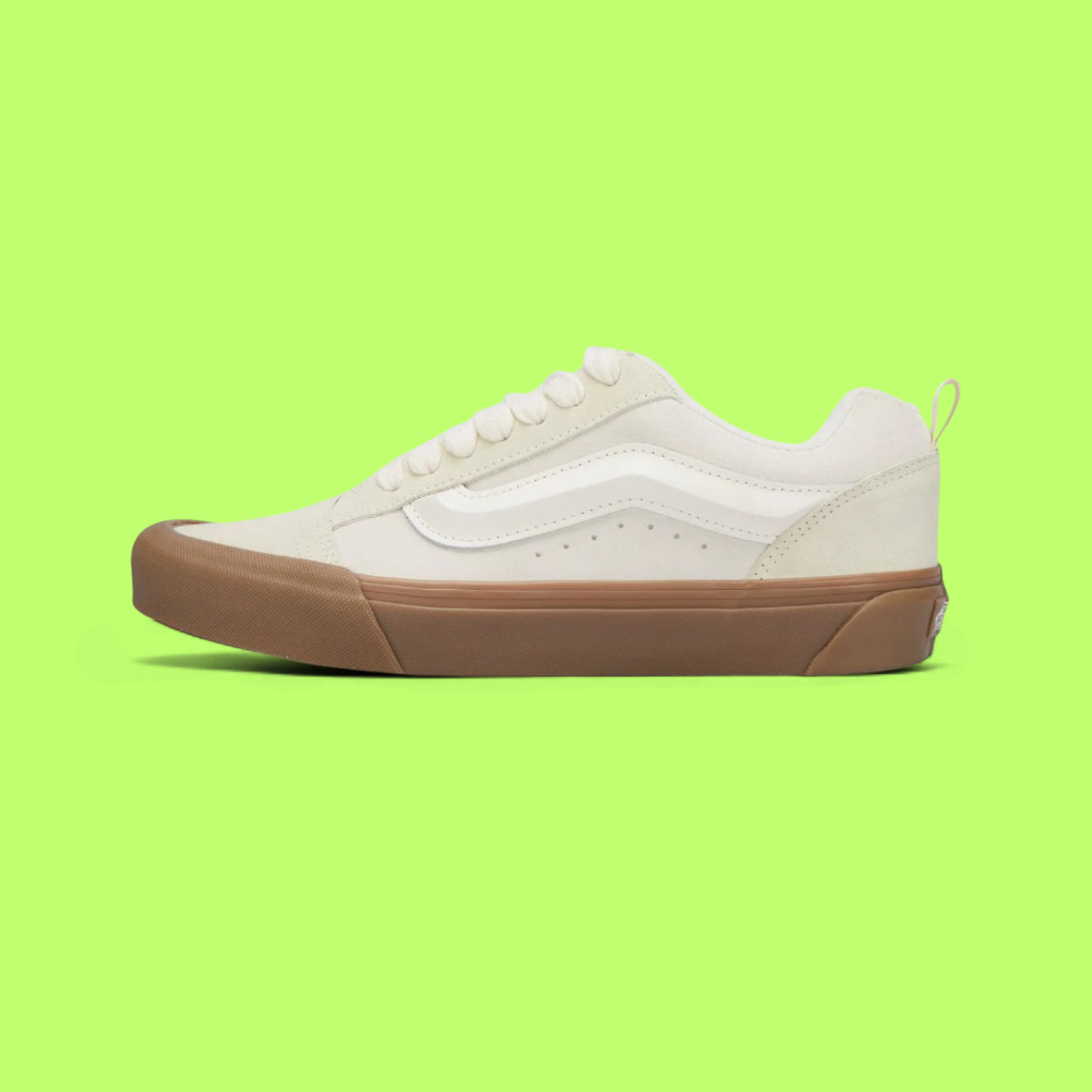 VANS OFF WHITE GUM SOLE LOW TOP CLASSIC SNEAKERS CWCD
