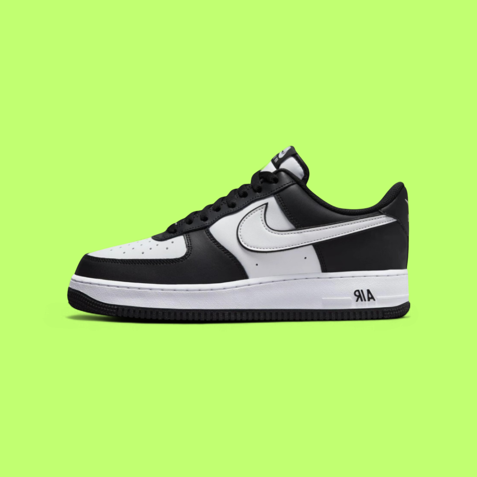 NIKE AIR FORCE 1 LOW PANDA BLACK WHITE STREET CLASSIC DROP