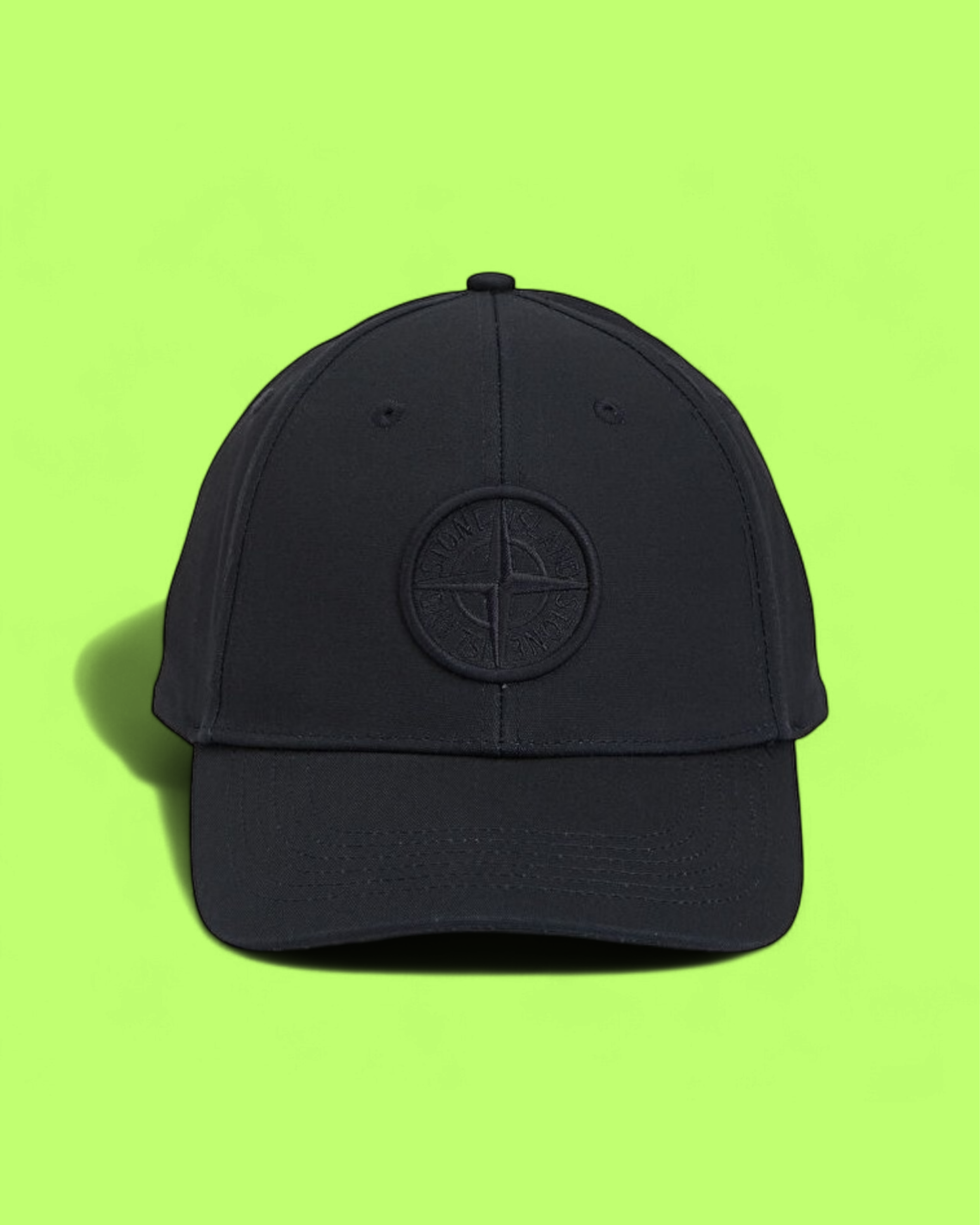 STONE ISLAND BLACK CAP WITH TONAL COMPASS LOGO PATCH CWCD