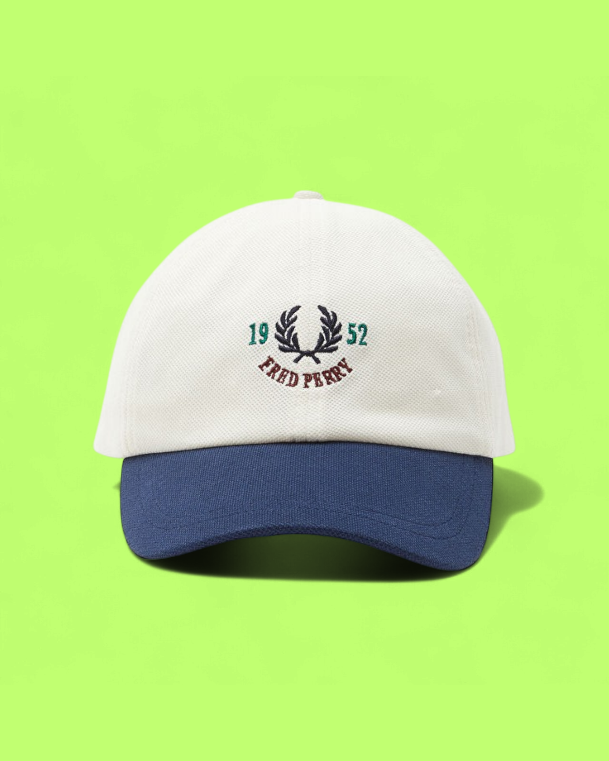 WHITE AND NAVY BASEBALL CAP WITH EMBROIDERED 1952 LOGO
