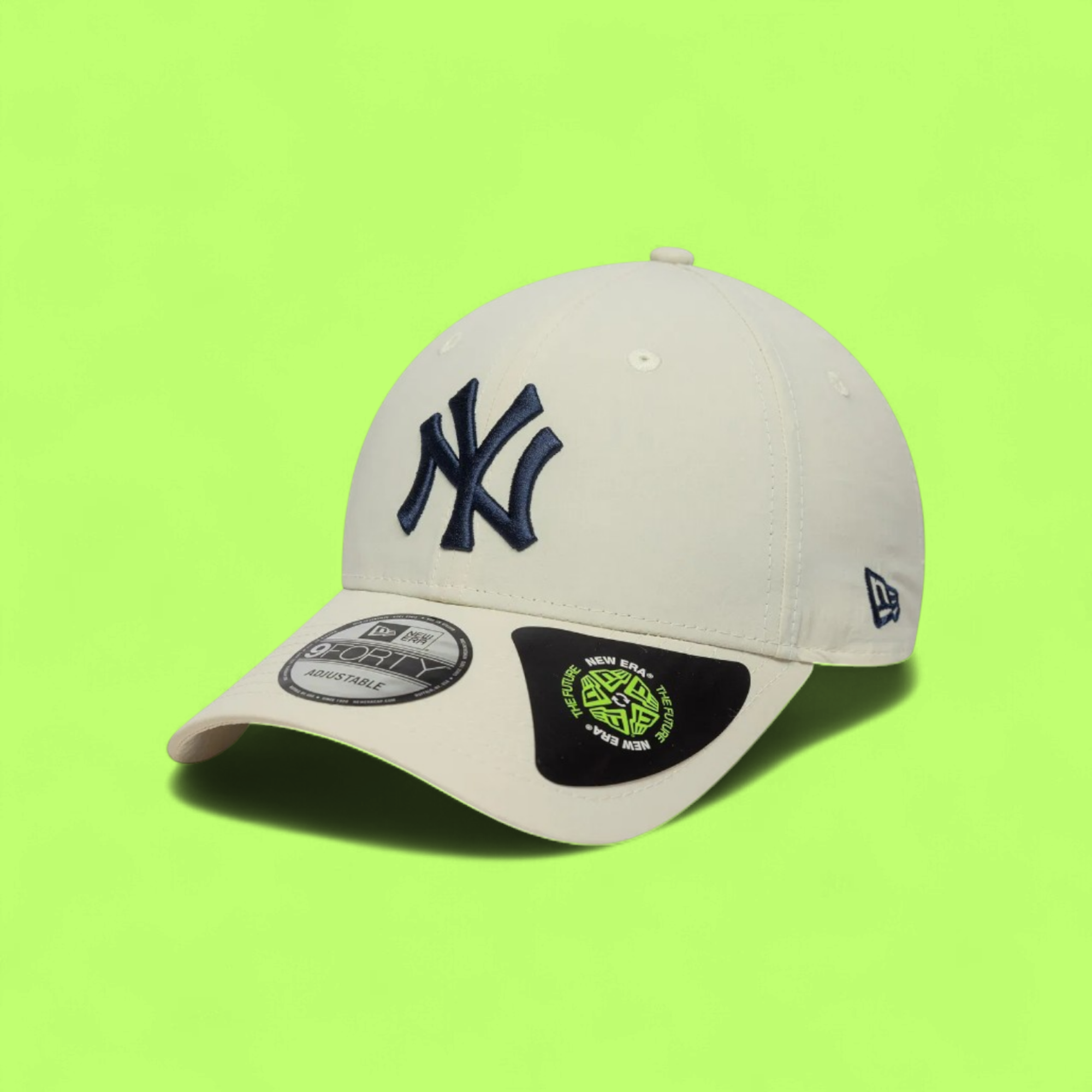 NEW YORK YANKEES WHITE CAP WITH NAVY LOGO EMBROIDERY