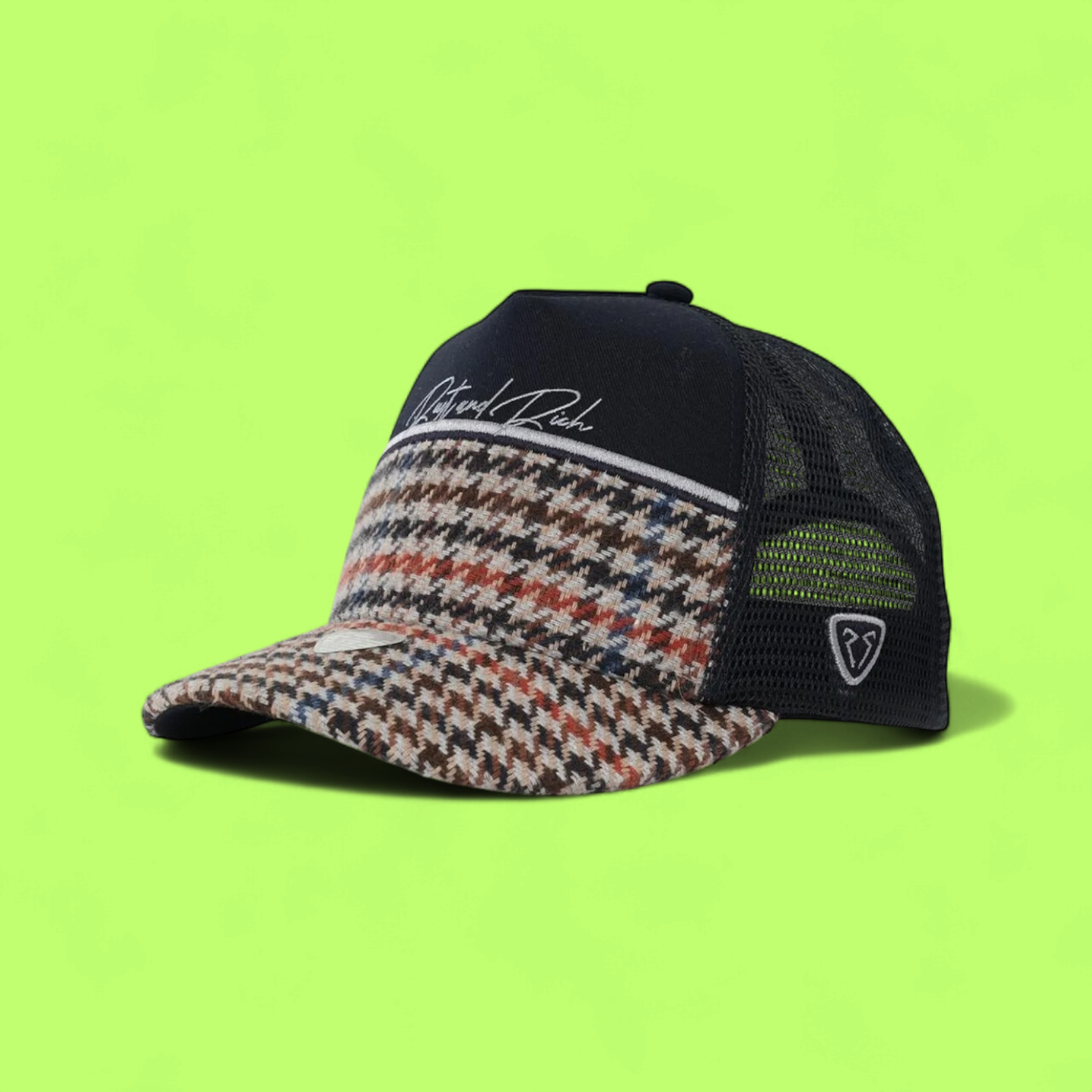 BLACK TRUCKER CAP WITH BROWN CHECKERED RETRO DESIGN