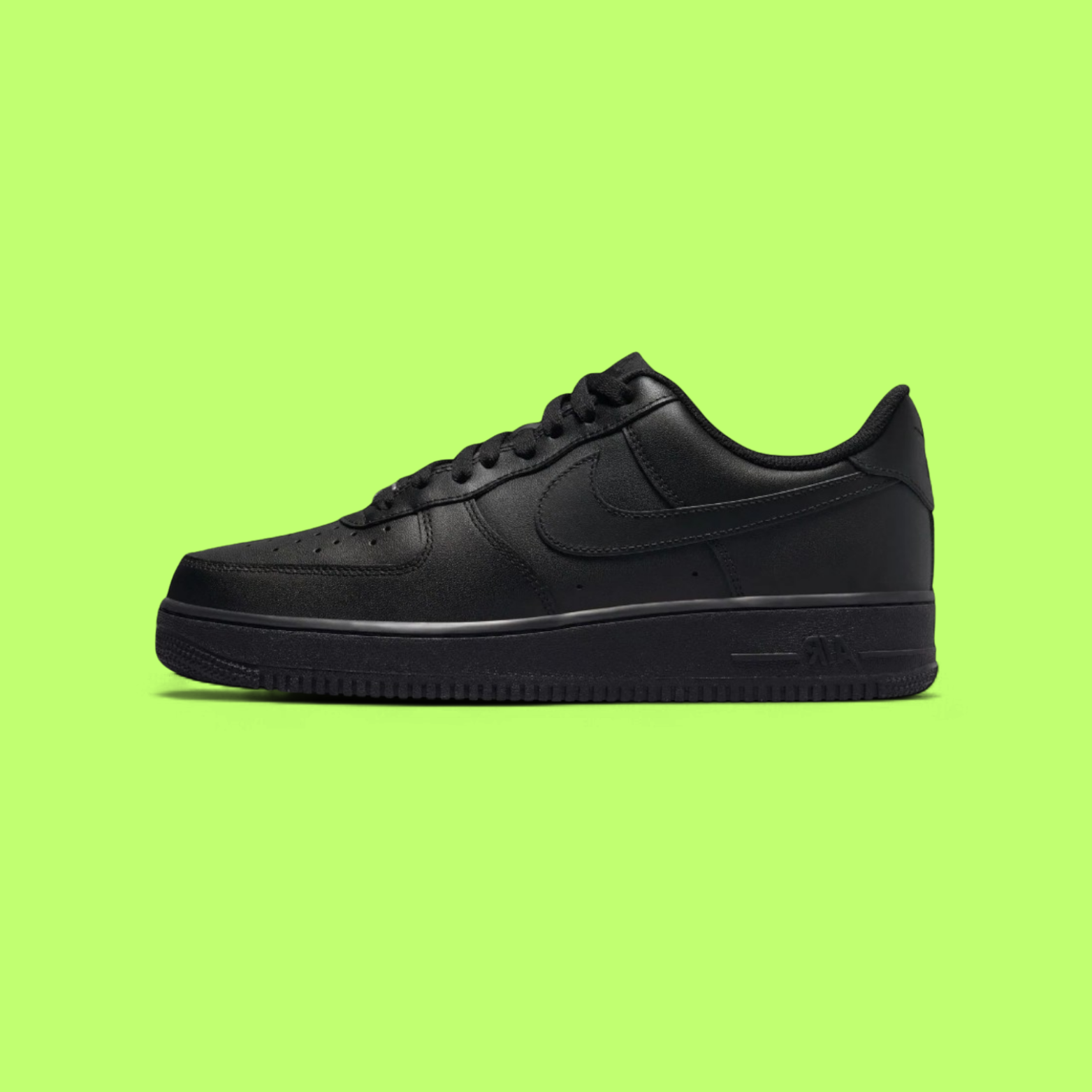 NIKE AIR FORCE 1 '07 BLACK LEATHER LOW-TOP CLASSIC SNEAKERS