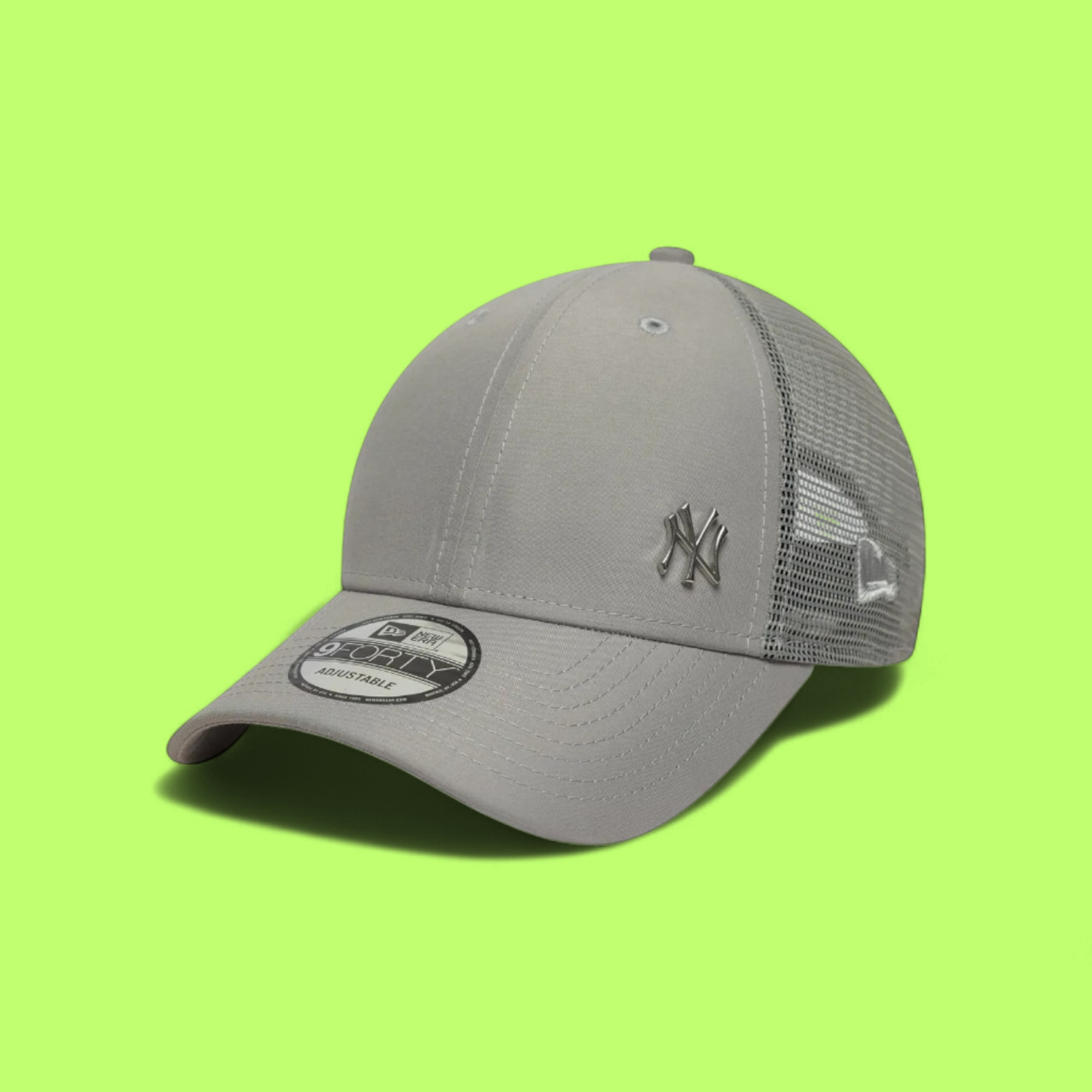 NEW ERA NY YANKEES GREY MESH METAL LOGO TRUCKER CAP