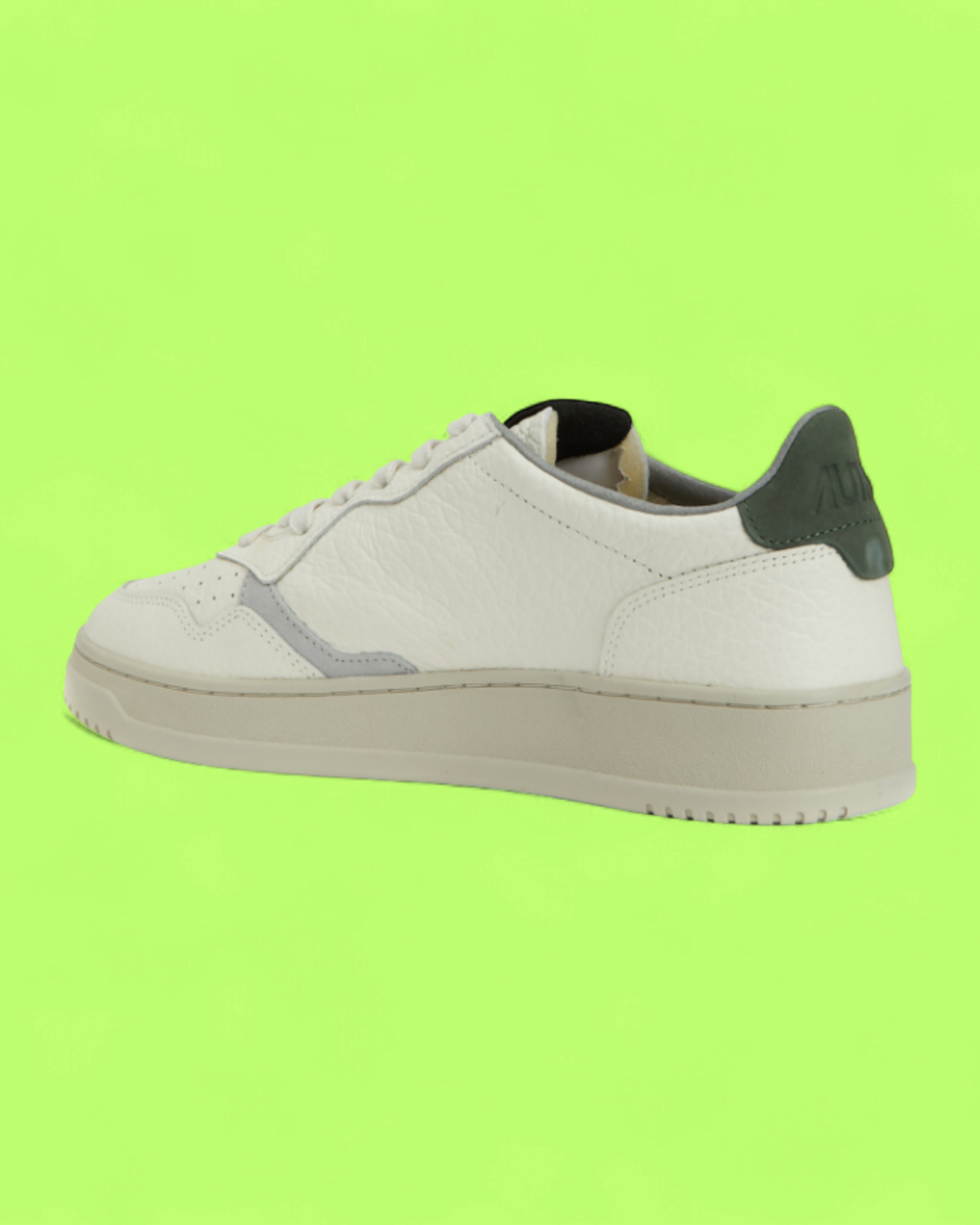AUTRY LOW WHITE LEATHER GREEN HEEL RETRO CASUAL MENS SNEAKERS