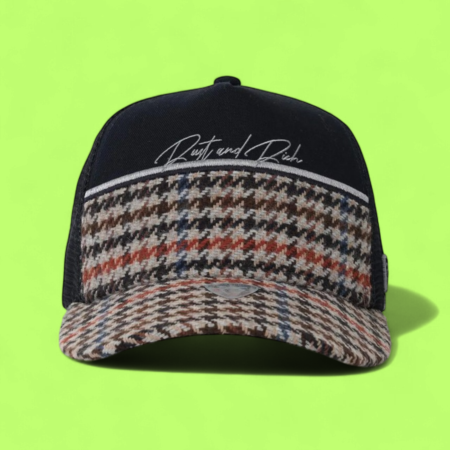 BLACK TRUCKER CAP WITH BROWN CHECKERED RETRO DESIGN