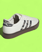 ADIDAS DAILY 3.0 WHITE SNEAKERS WITH CAMO STRIPE DETAIL CWCD