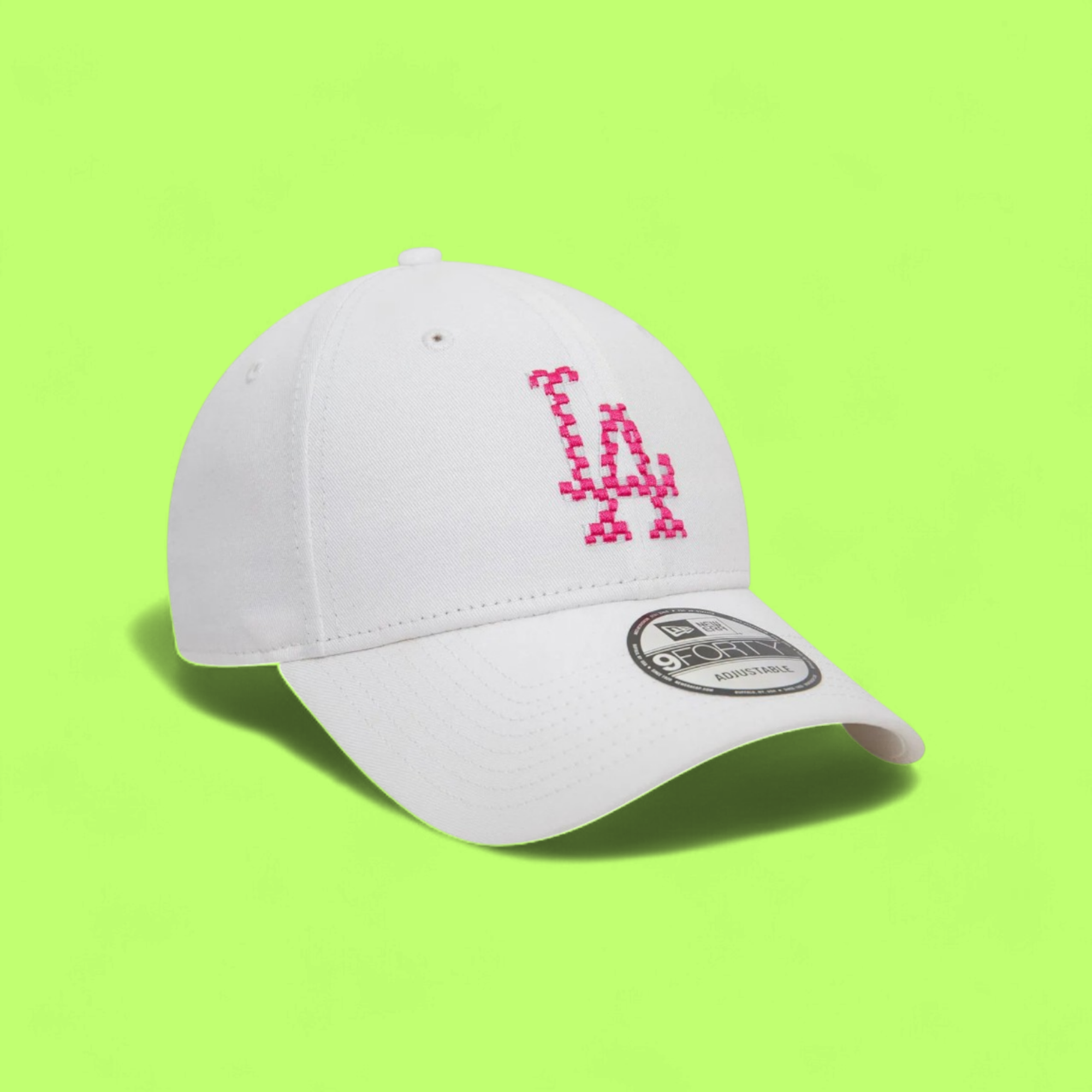 LOS ANGELES DODGERS WHITE CAP WITH PINK PIXEL LA LOGO