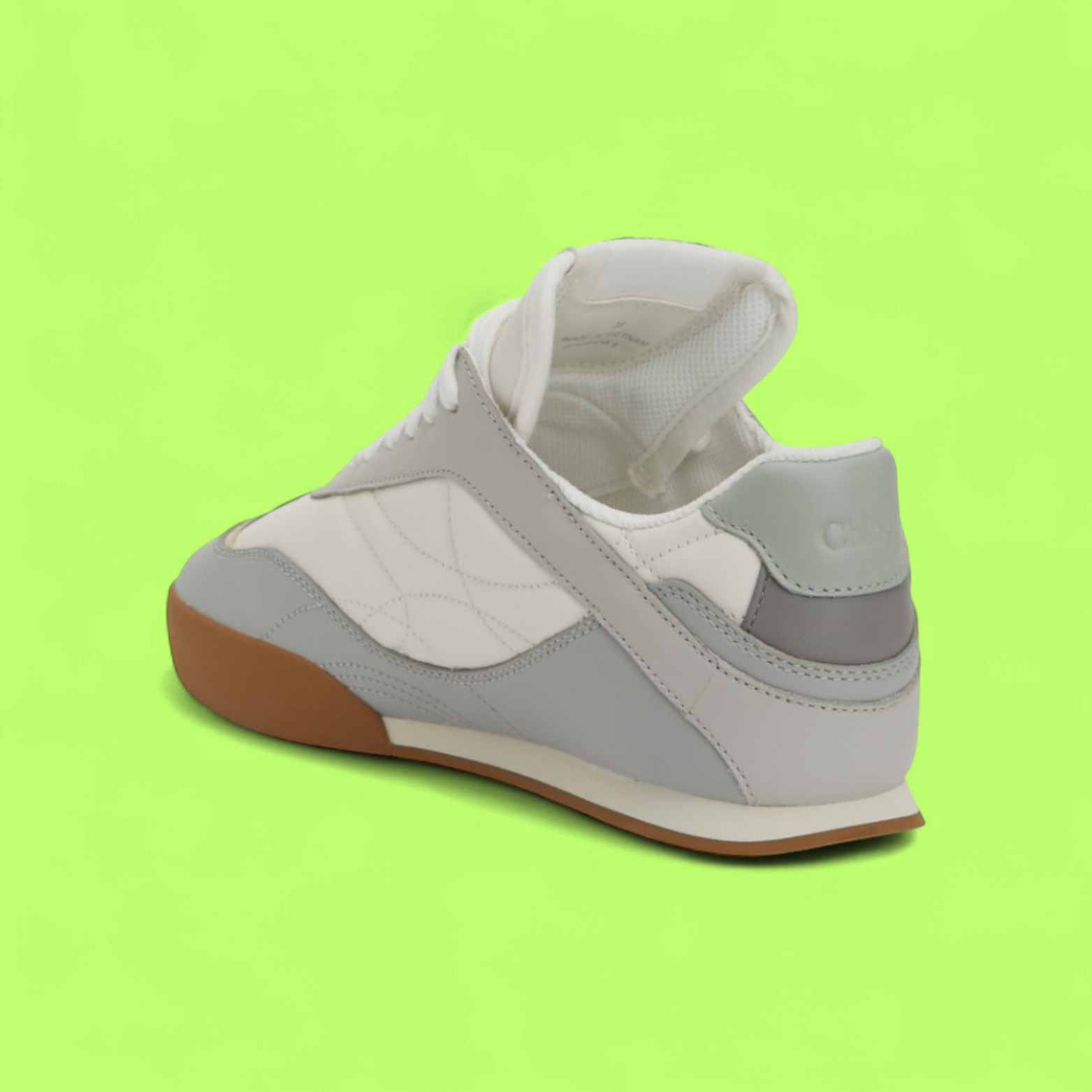 CHLOE WHITE AND GREY LOW TOP SNEAKER WITH CONTRAST GUM SOLE