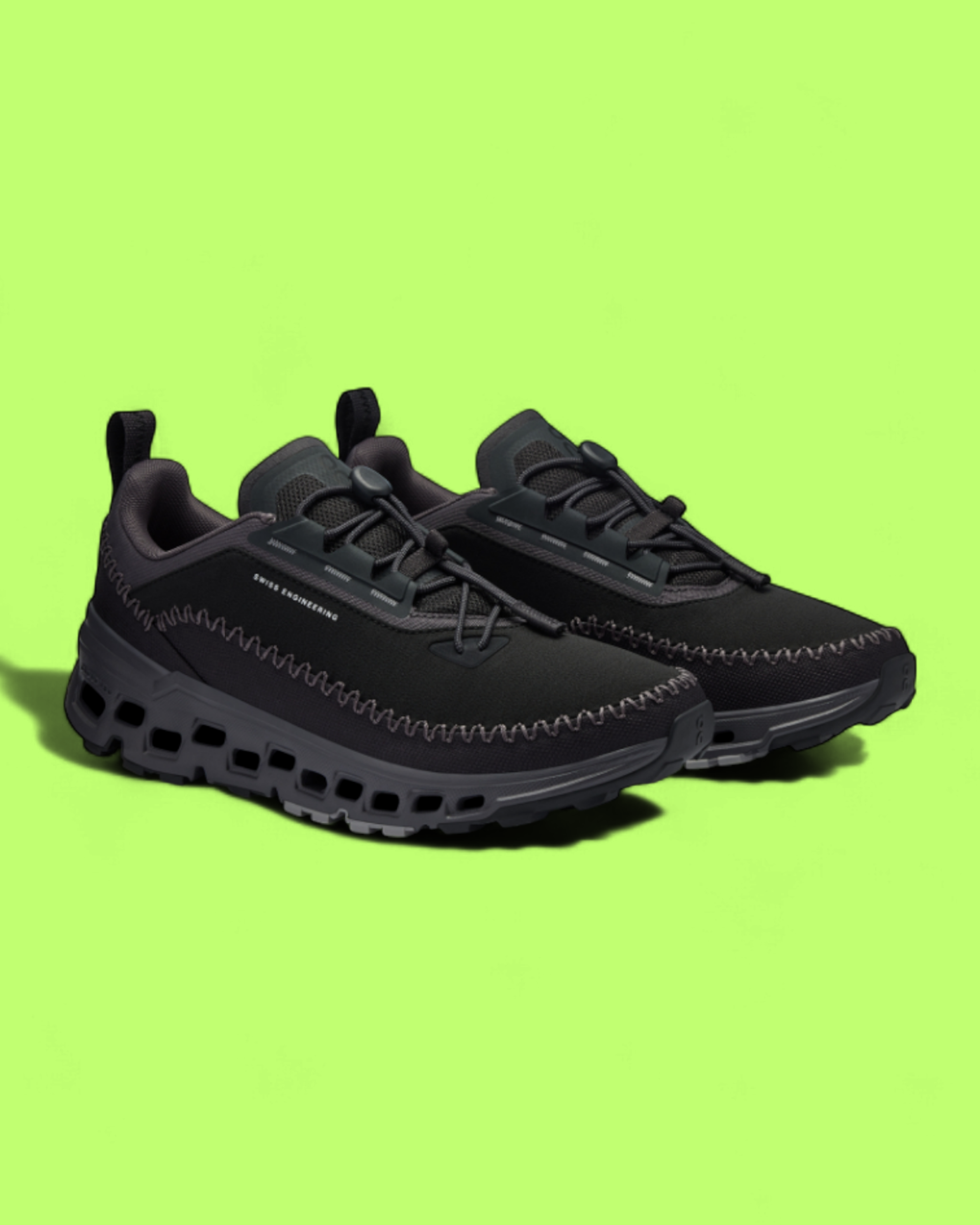 ON RUNNING CLOUDULTRA BLACK TRAIL PERFORMANCE TECH SNEAKERS
