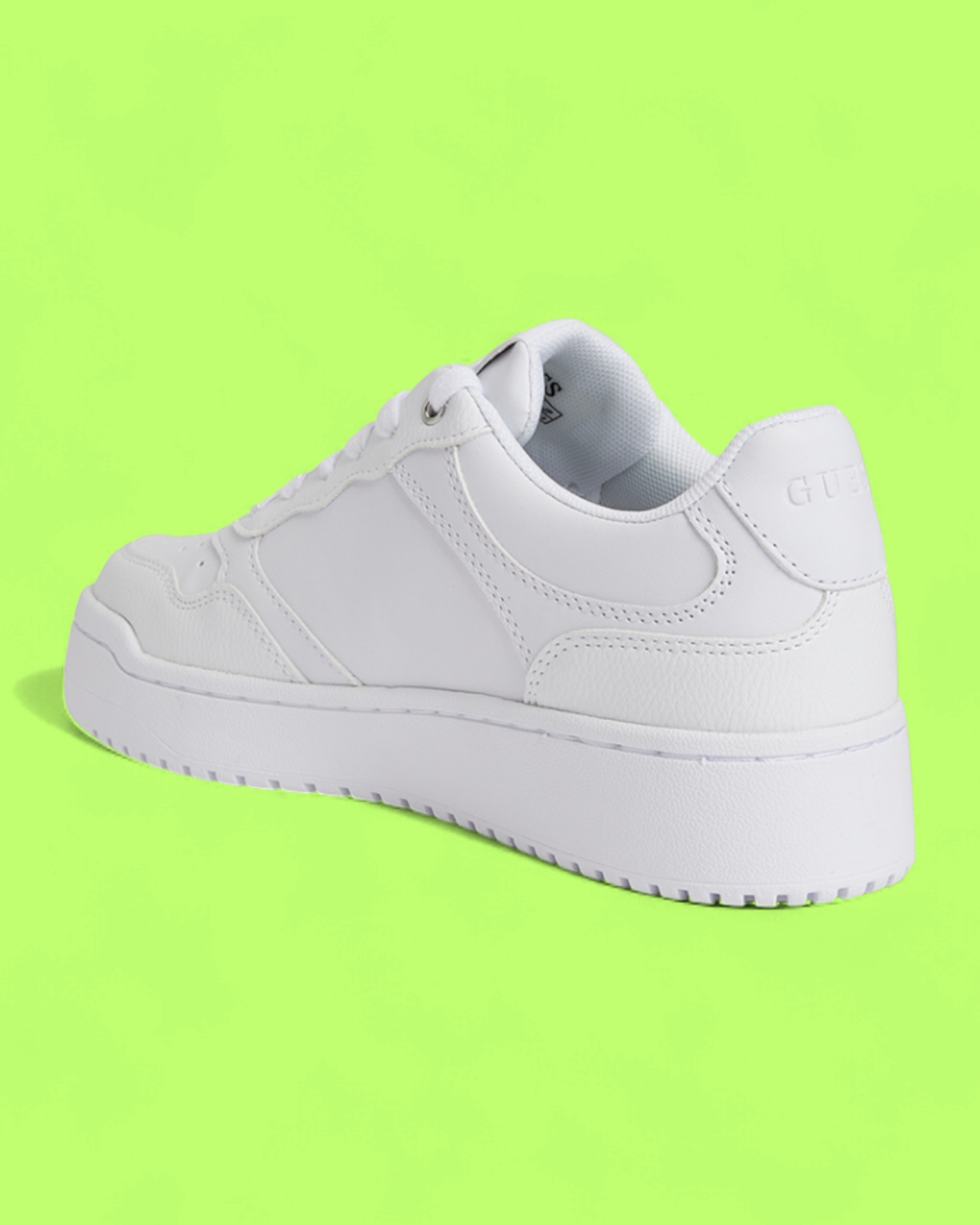 GUESS ALL WHITE LEATHER PLATFORM LOGO CASUAL LIFESTYLE SNEAKERS