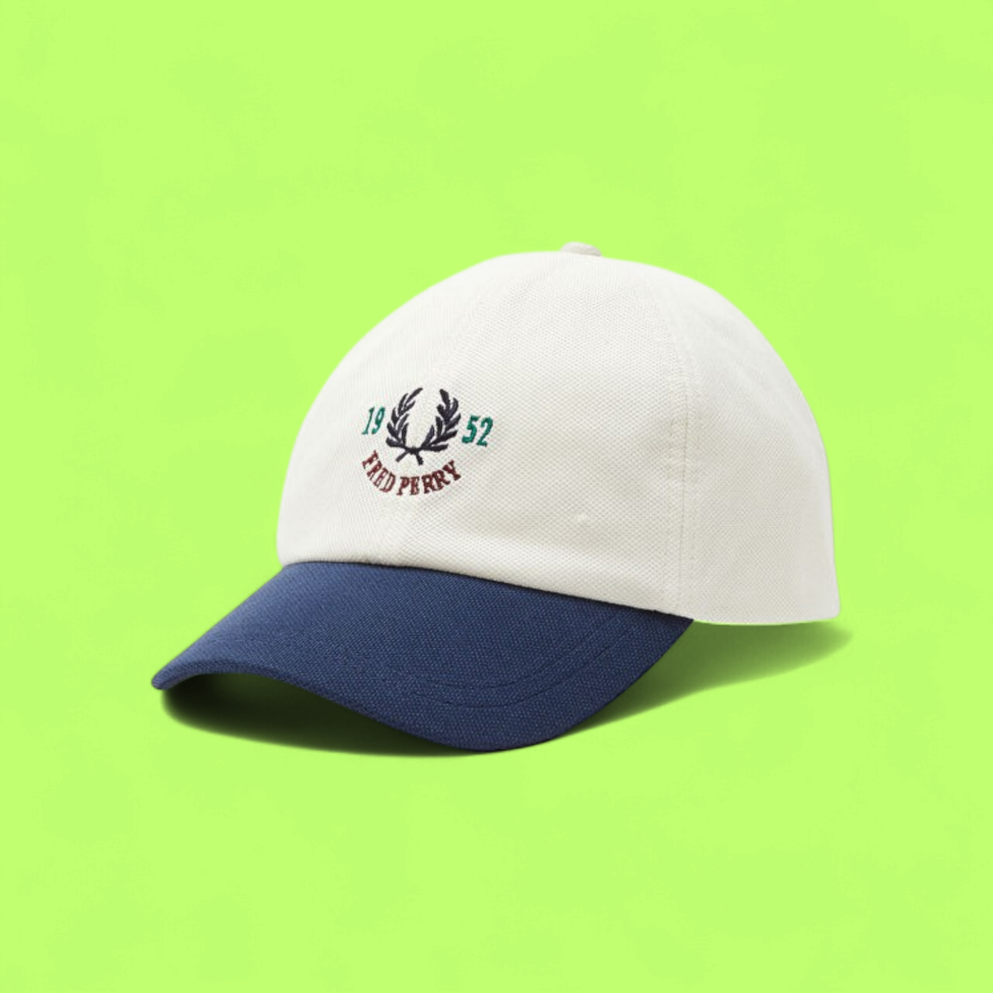 WHITE AND NAVY BASEBALL CAP WITH EMBROIDERED 1952 LOGO