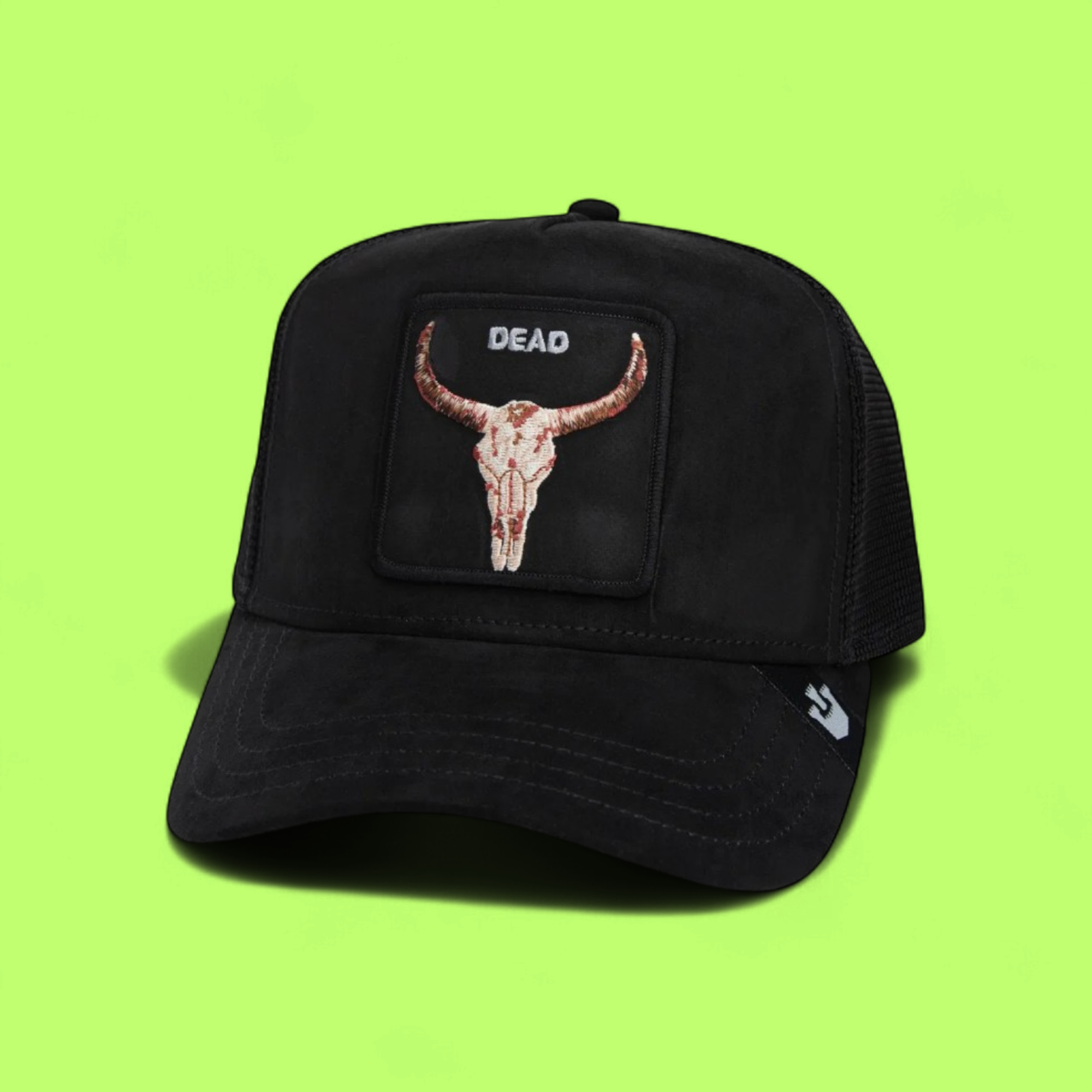 DEAD SKULL PATCH BLACK TRUCKER HAT WITH DARK WESTERN STYLE