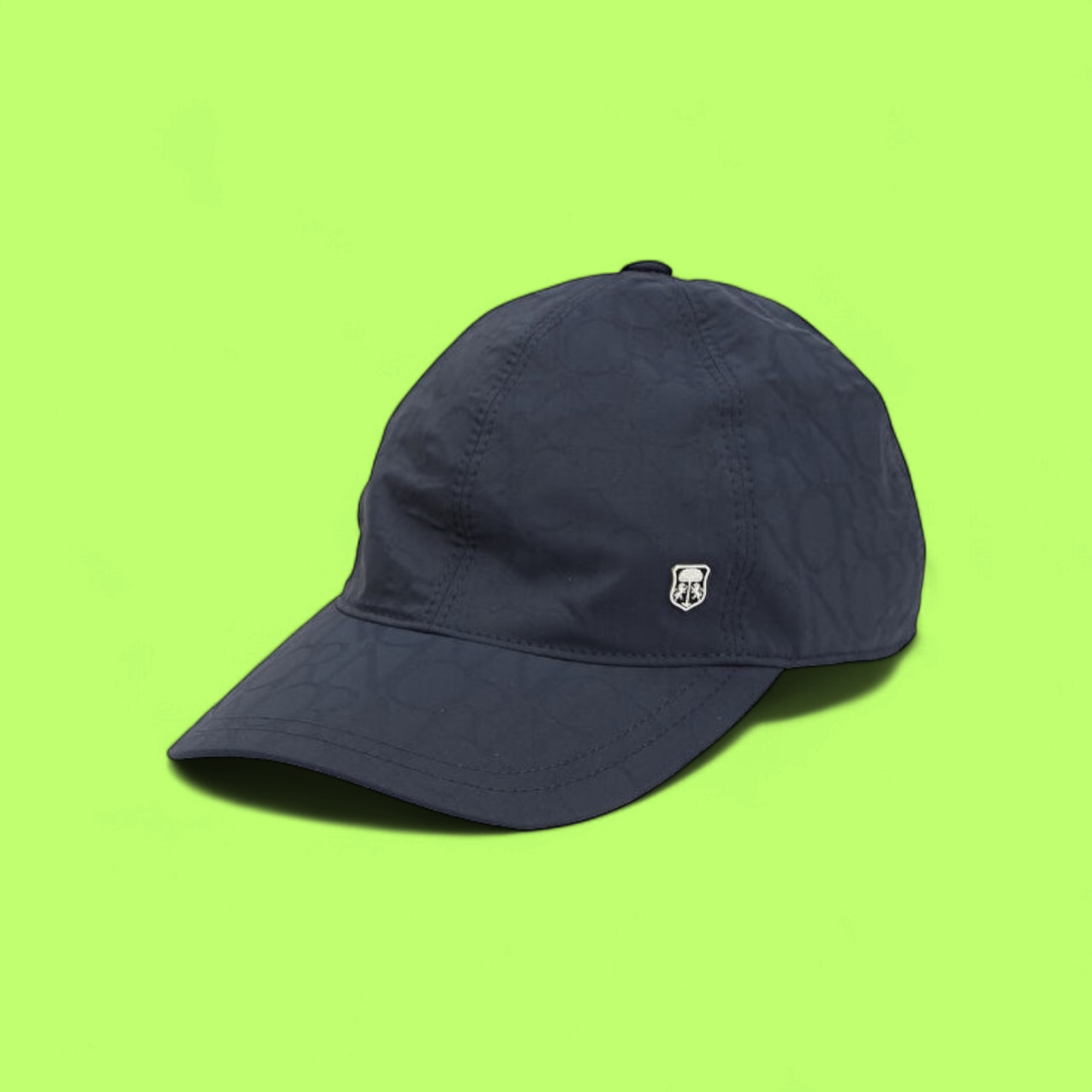 NAVY BLUE PREMIUM BASEBALL CAP WITH SUBTLE PATTERN AND METAL