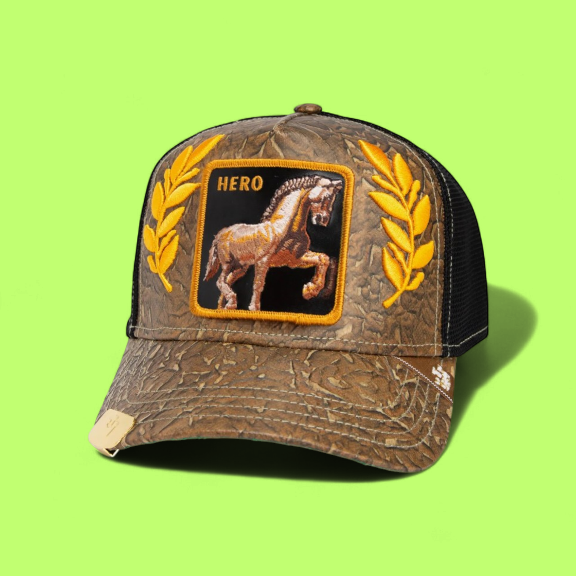 HERO HORSE BROWN TRUCKER HAT WITH GOLDEN EMBROIDERED PATCH