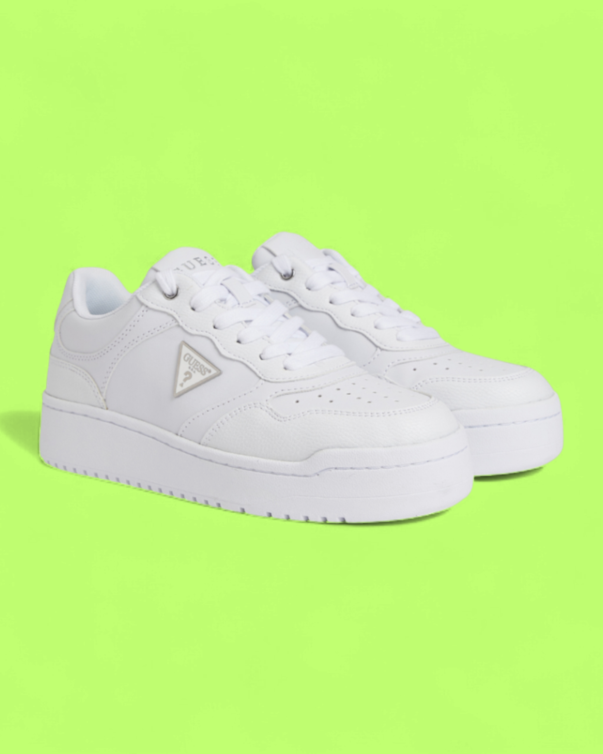 GUESS ALL WHITE LEATHER PLATFORM LOGO CASUAL LIFESTYLE SNEAKERS