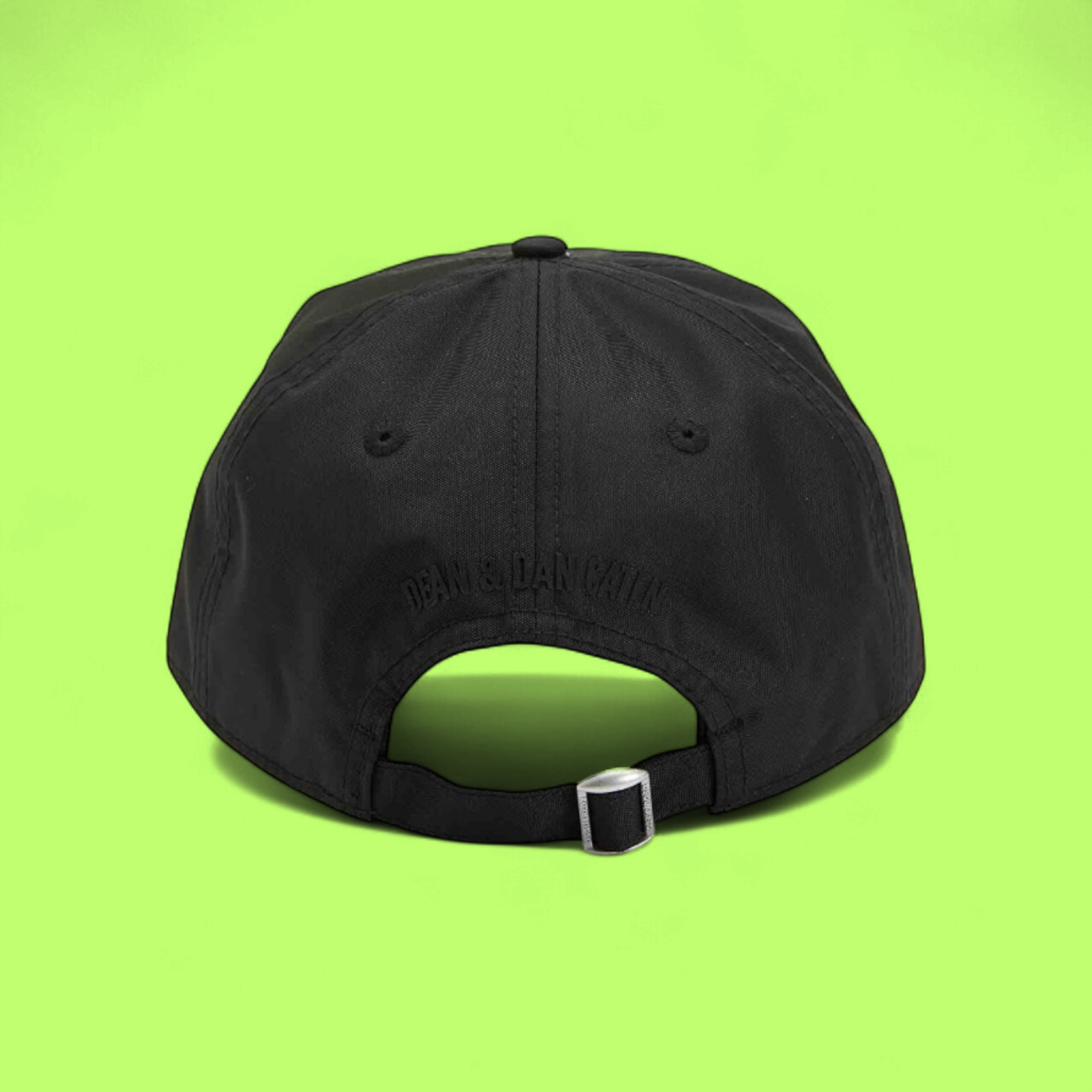 BLACK CAP WITH TONAL EMBROIDERED LOGO AND MINIMAL DESIGN