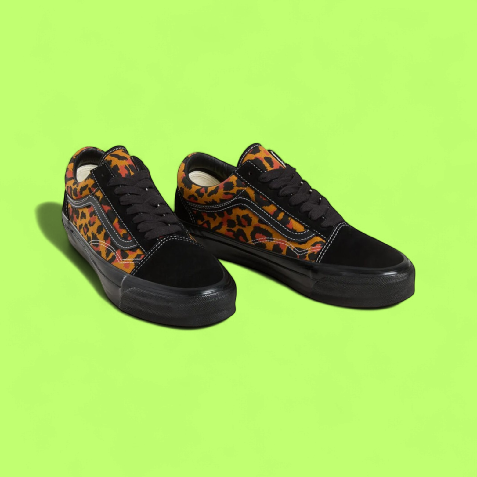 VANS OLD SKOOL ORANGE LEOPARD PRINT BLACK SOLE SNEAKERS CWCD