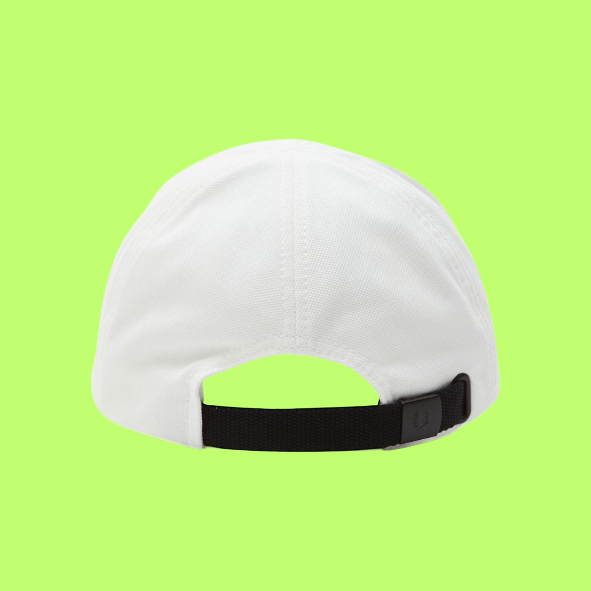 WHITE COTTON BASEBALL CAP WITH EMBROIDERED LAUREL WREATH