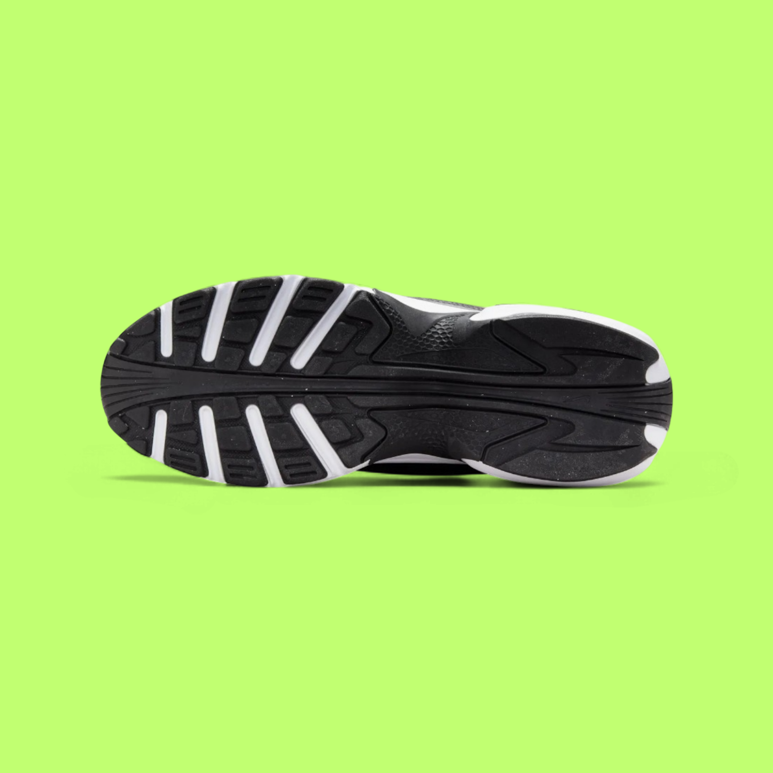 NIKE AIR MAX PLUS PURPLE GRADIENT BLACK FUTURISTIC STYLE DROP