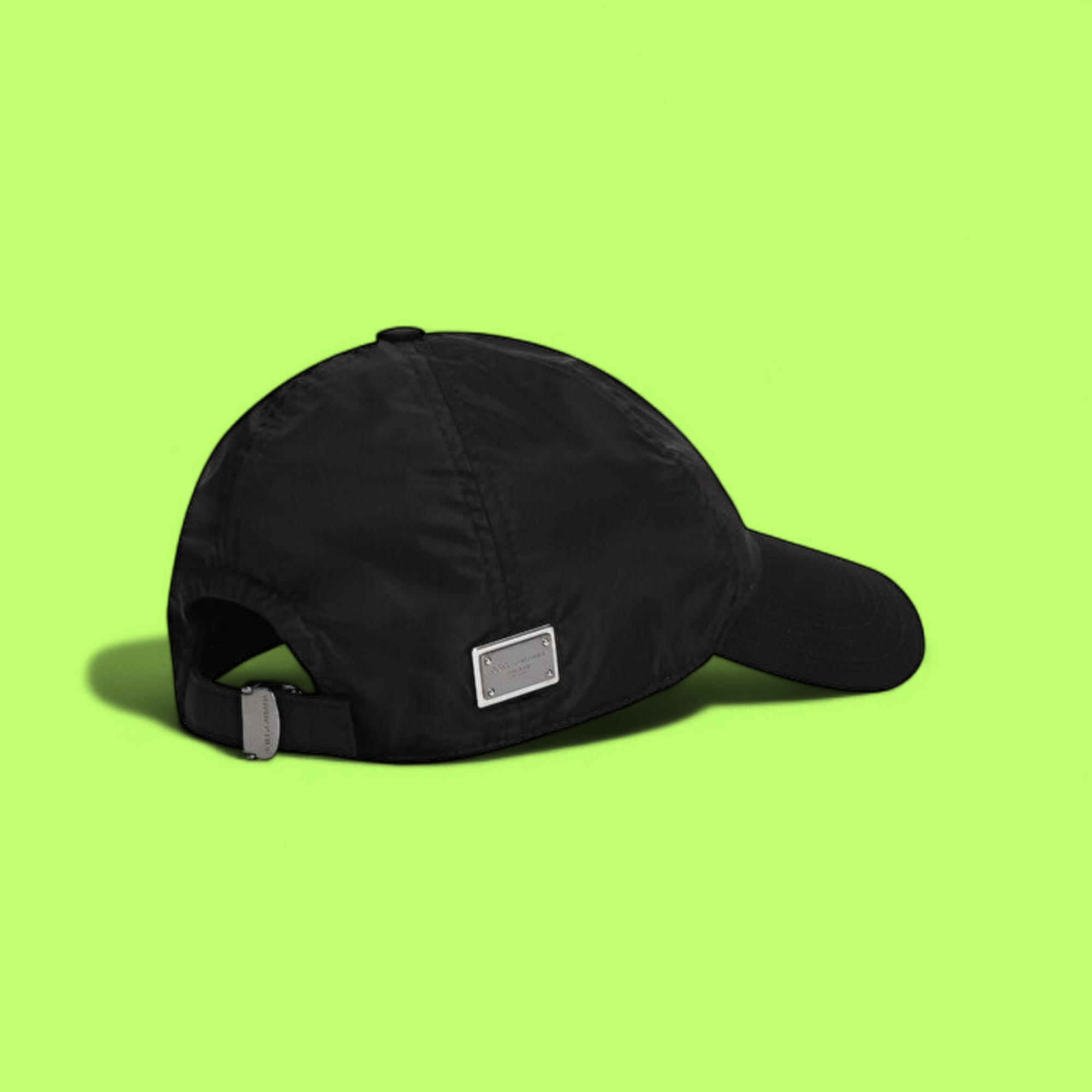 MINIMALIST BLACK NYLON BASEBALL CAP WITH LIGHTWEIGHT DESIGN