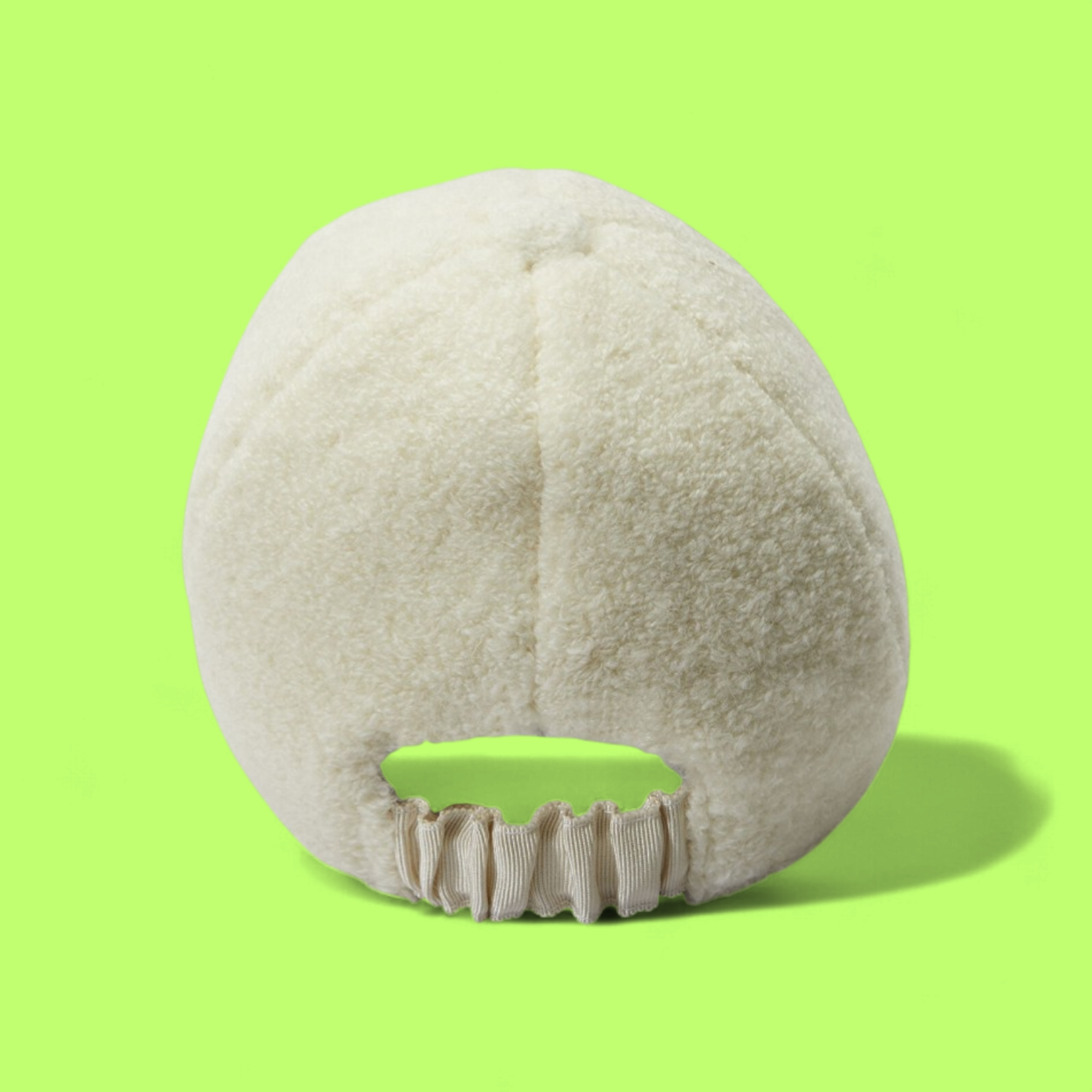 INVERNI WHITE BOUCLÉ TEXTURED BASEBALL CAP ELEGANT DESIGN
