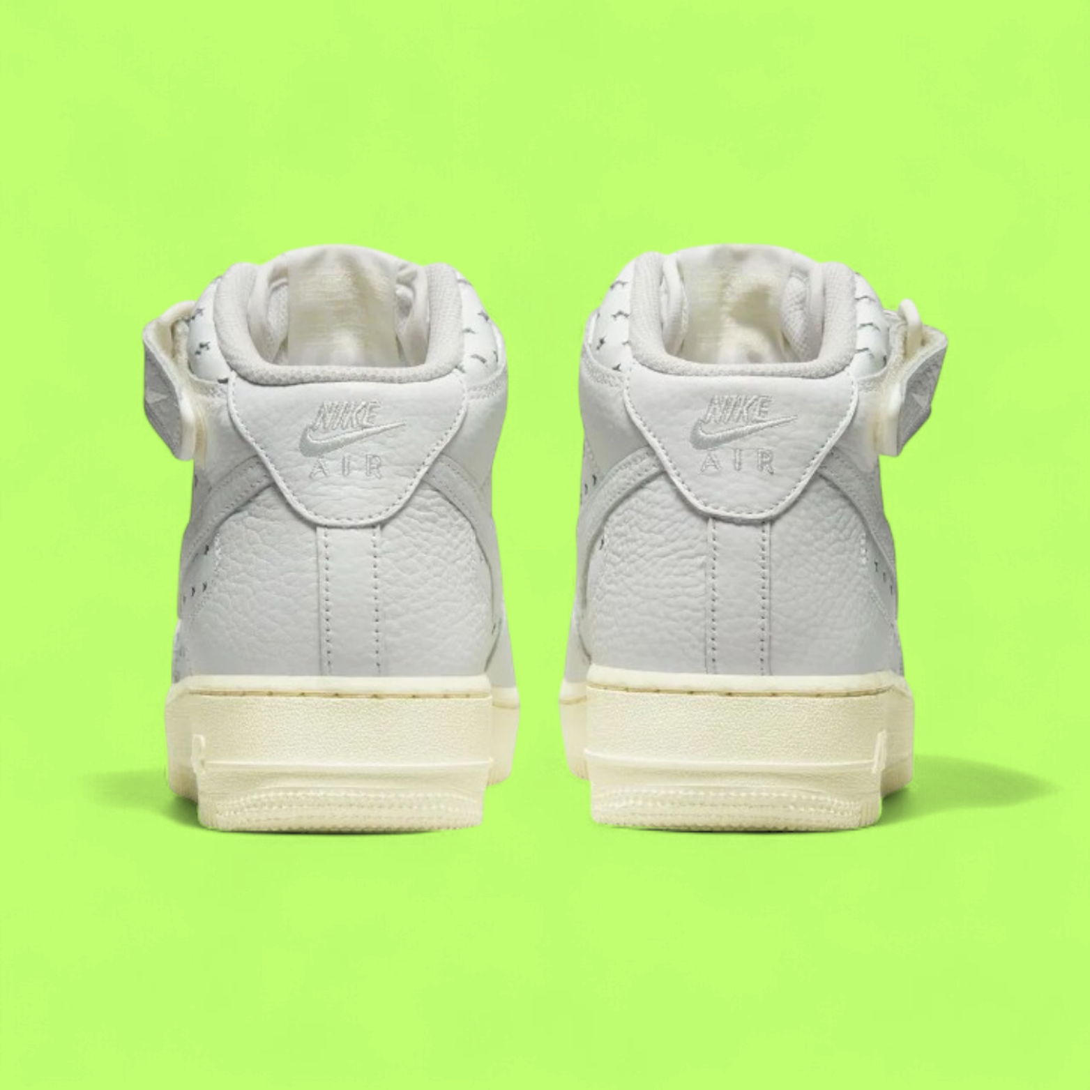 NIKE AIR FORCE 1 MID WHITE STAR STUDDED LIMITED EDITION DROPZZ