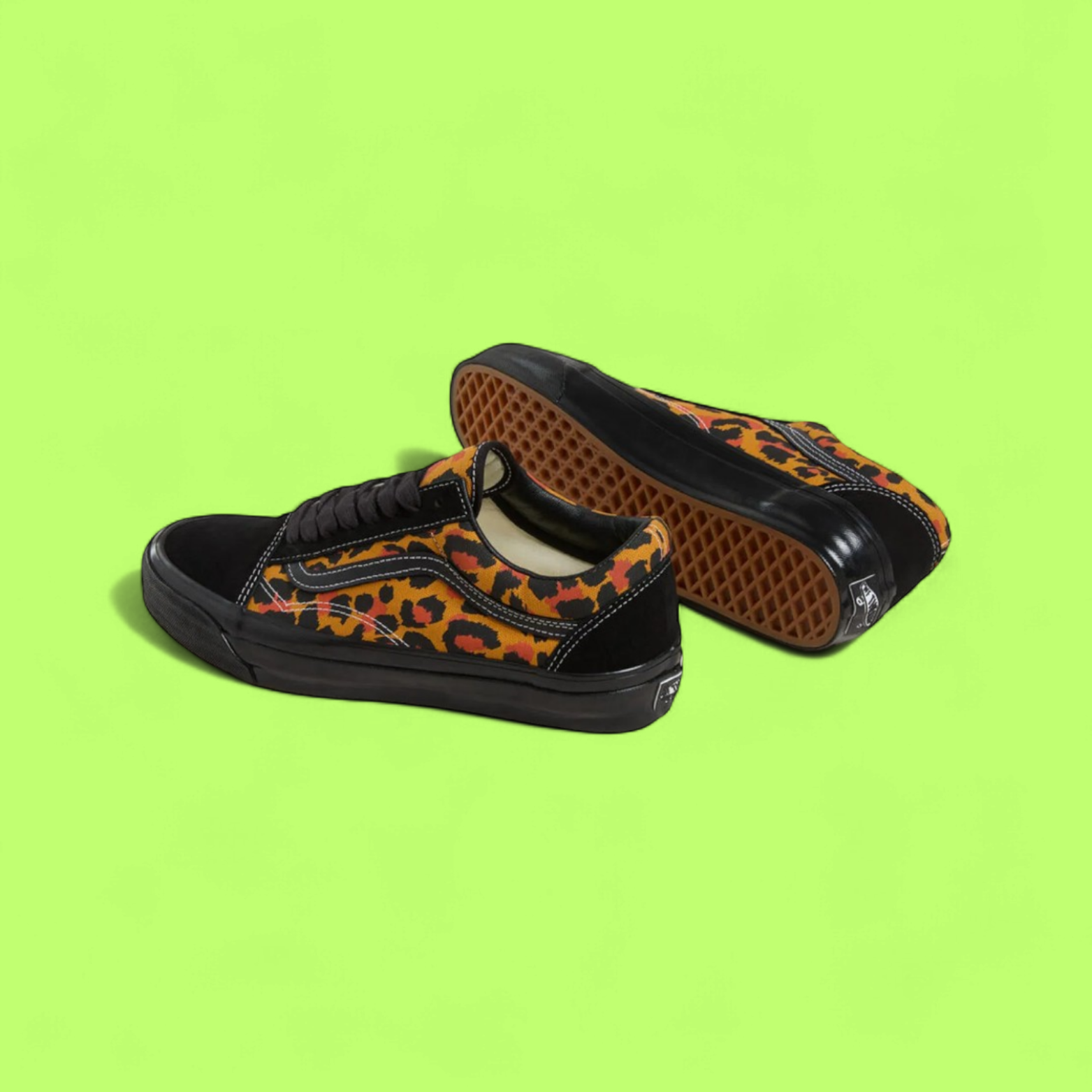 VANS OLD SKOOL ORANGE LEOPARD PRINT BLACK SOLE SNEAKERS CWCD