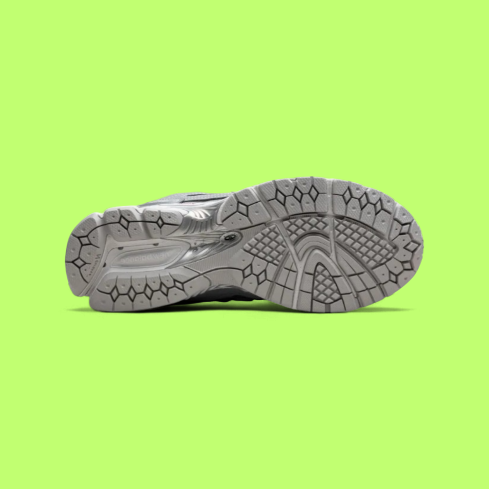 NEW BALANCE 1906D PROTECTION PACK SILVER METALLIC FUTURE DROP