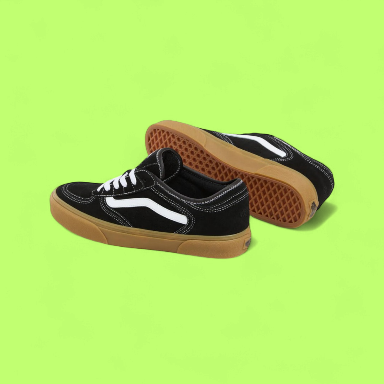 VANS BLACK WHITE GUM SOLE CLASSIC SKATE SNEAKERS CWCD