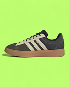 ADIDAS DAILY 3.0 BLACK WHITE GUM CASUAL STREET SNEAKER CWCD
