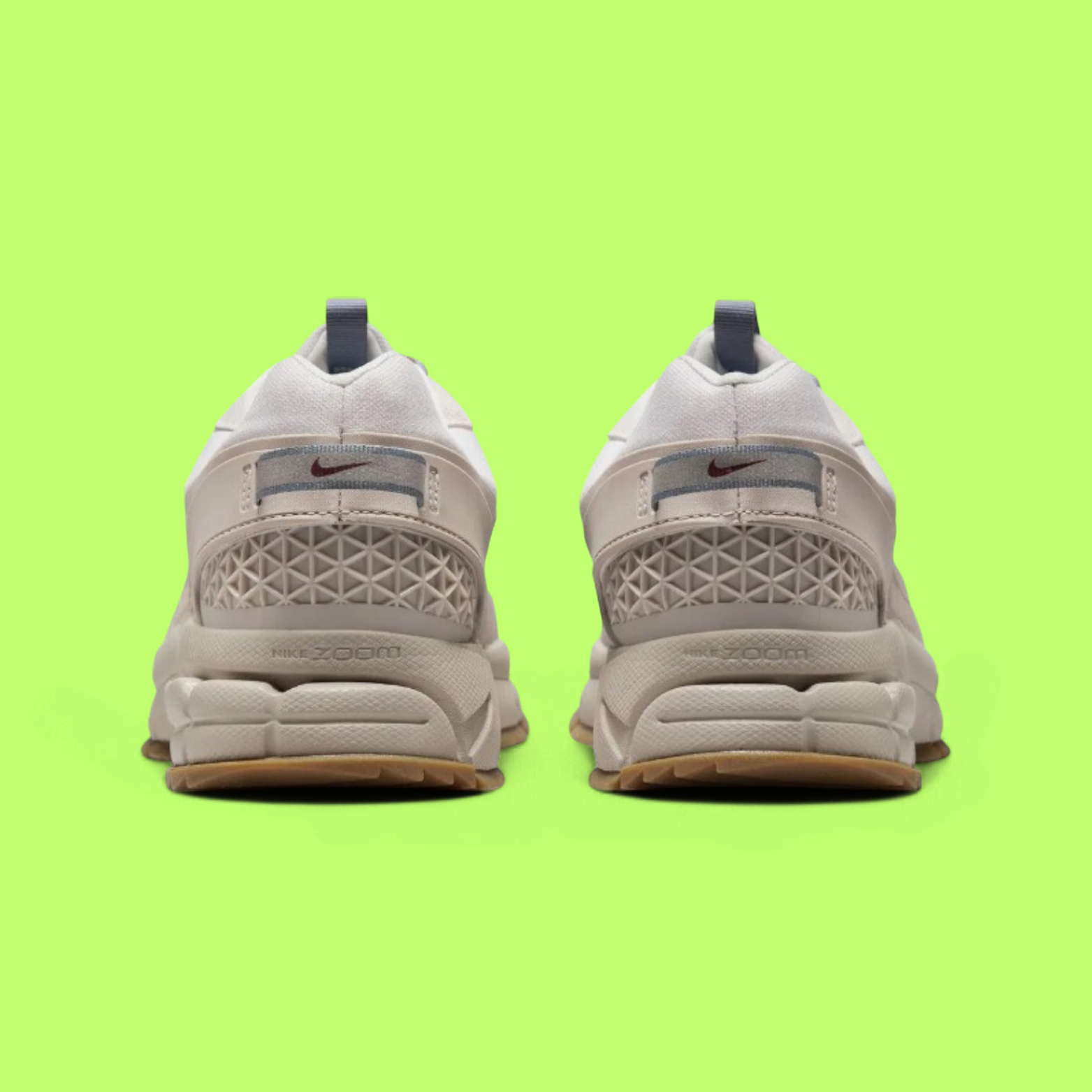 NIKE ZOOM VOMERO ROAM MEN'S GREY MESH AND LEATHER RUNNING SHOES