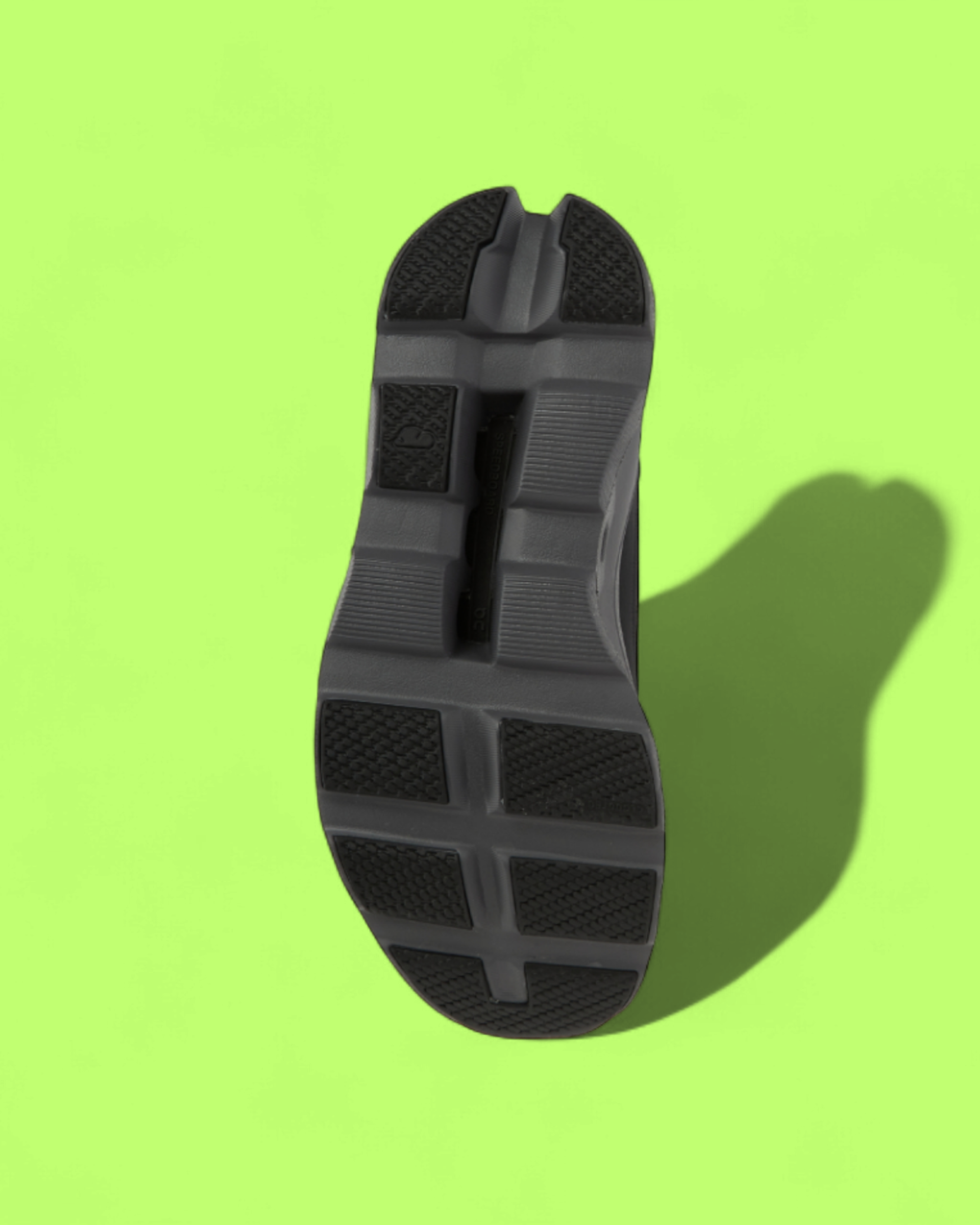ON RUNNING CLOUDNOVA BLACK PERFORMANCE MESH CUSHION SOLE