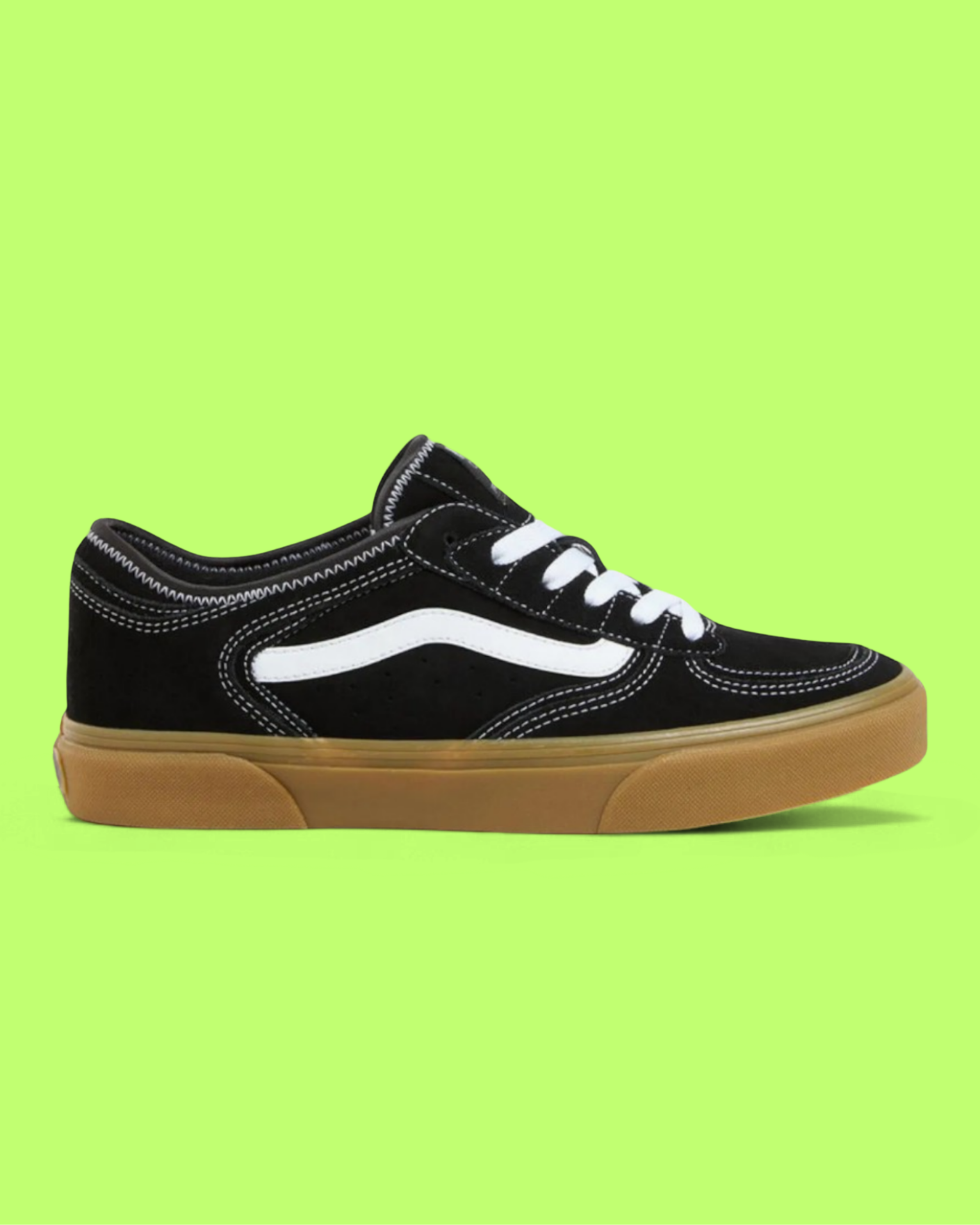 VANS BLACK WHITE GUM SOLE CLASSIC SKATE SNEAKERS CWCD
