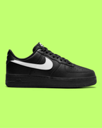 NIKE AIR FORCE 1 '07 MEN'S BLACK LEATHER CLASSIC SNEAKERS