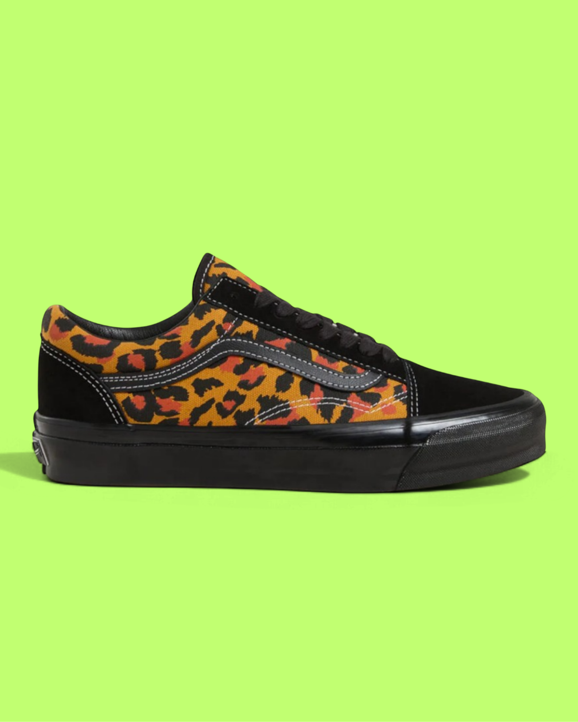 VANS OLD SKOOL ORANGE LEOPARD PRINT BLACK SOLE SNEAKERS CWCD