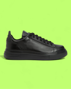 BLACK ACADEMIA LEATHER SNEAKERS WITH CLASSIC LACE UP DESIGN