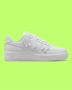 NIKE AIR FORCE 1 LOW TRIPLE WHITE BUTTERFLY EDITION DROPZZ