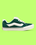VANS EMERALD GREEN SUEDE LOW TOP CLASSIC SNEAKERS CWCD